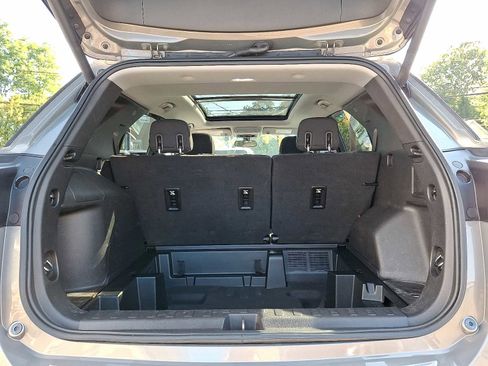 Used 2018 Chevrolet Equinox LT w/ Sun & Infotainment Package image 27