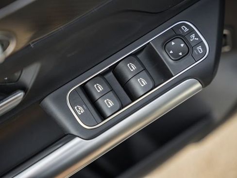 New 2026 Mercedes-Benz GLA 35 AMG 4MATIC image 40