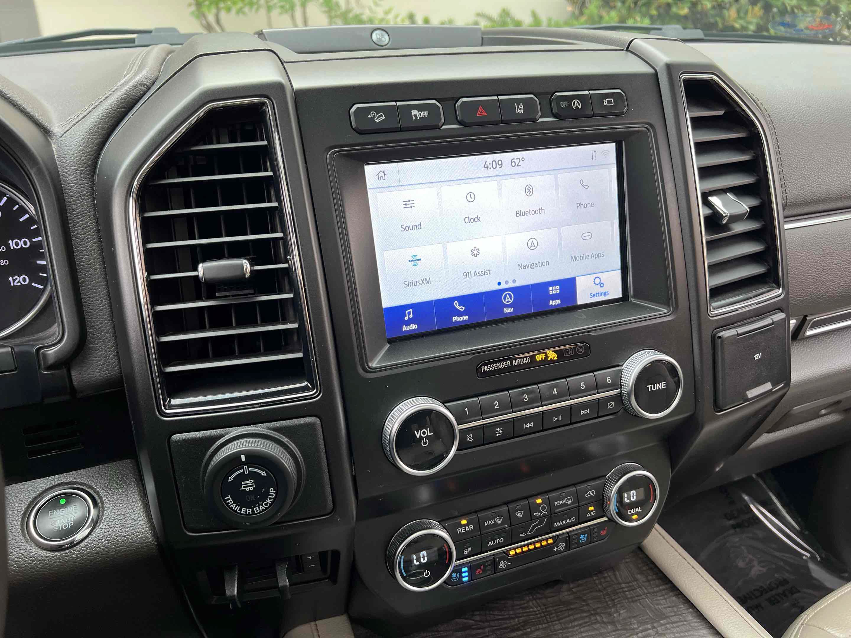 Used 2021 Ford Expedition Limited AWD/4WD image 10