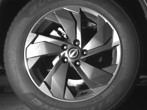 Used 2025 Nissan Rogue SV image 15