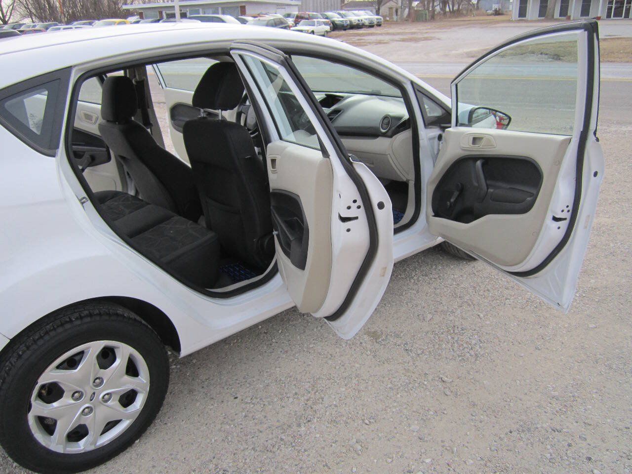 Used 2013 Ford Fiesta S FWD image 12