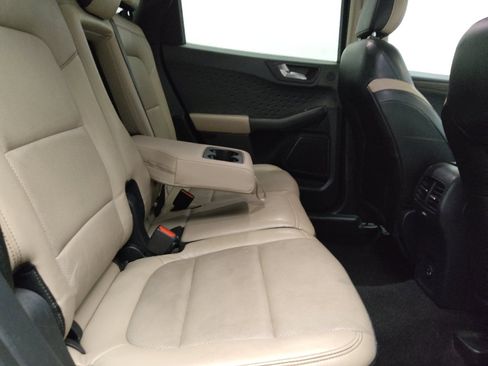 Used 2020 Ford Escape Titanium AWD/4WD image 19