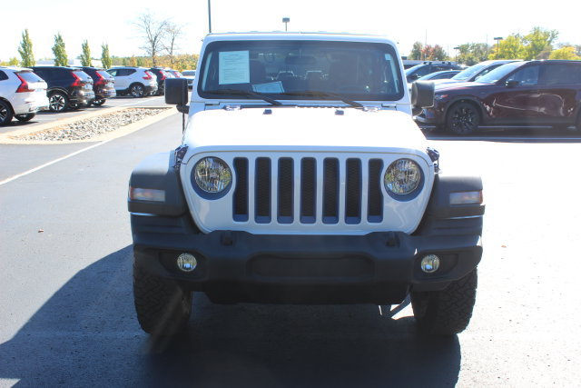 Used 2022 Jeep Wrangler Sport AWD/4WD image 9