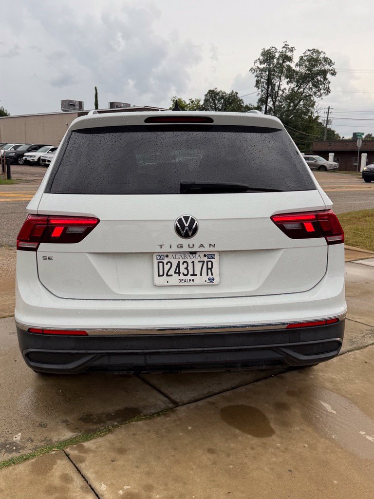 Used 2022 Volkswagen Tiguan SE FWD image 6