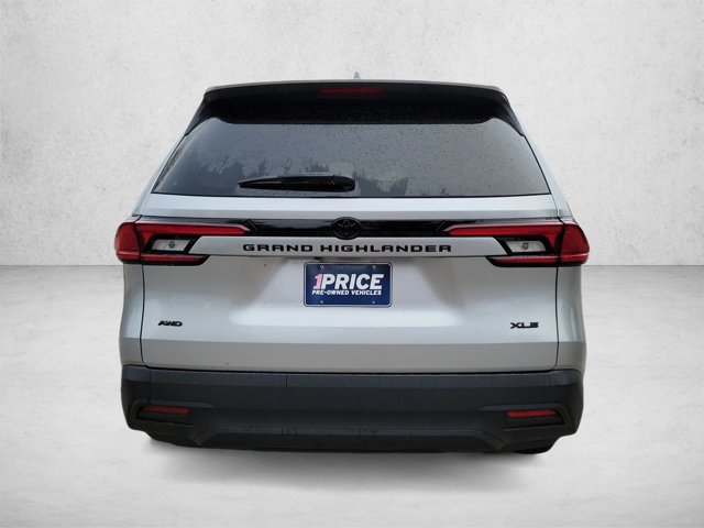 Used 2026 Toyota Grand Highlander AWD image 7
