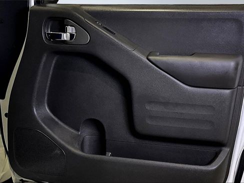 Used 2019 Nissan Frontier PRO-4X image 29