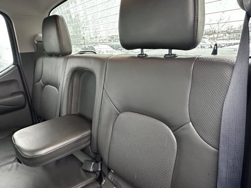 Used 2012 Nissan Frontier PRO-4X w/ Pro-4x Luxury Pkg image 25