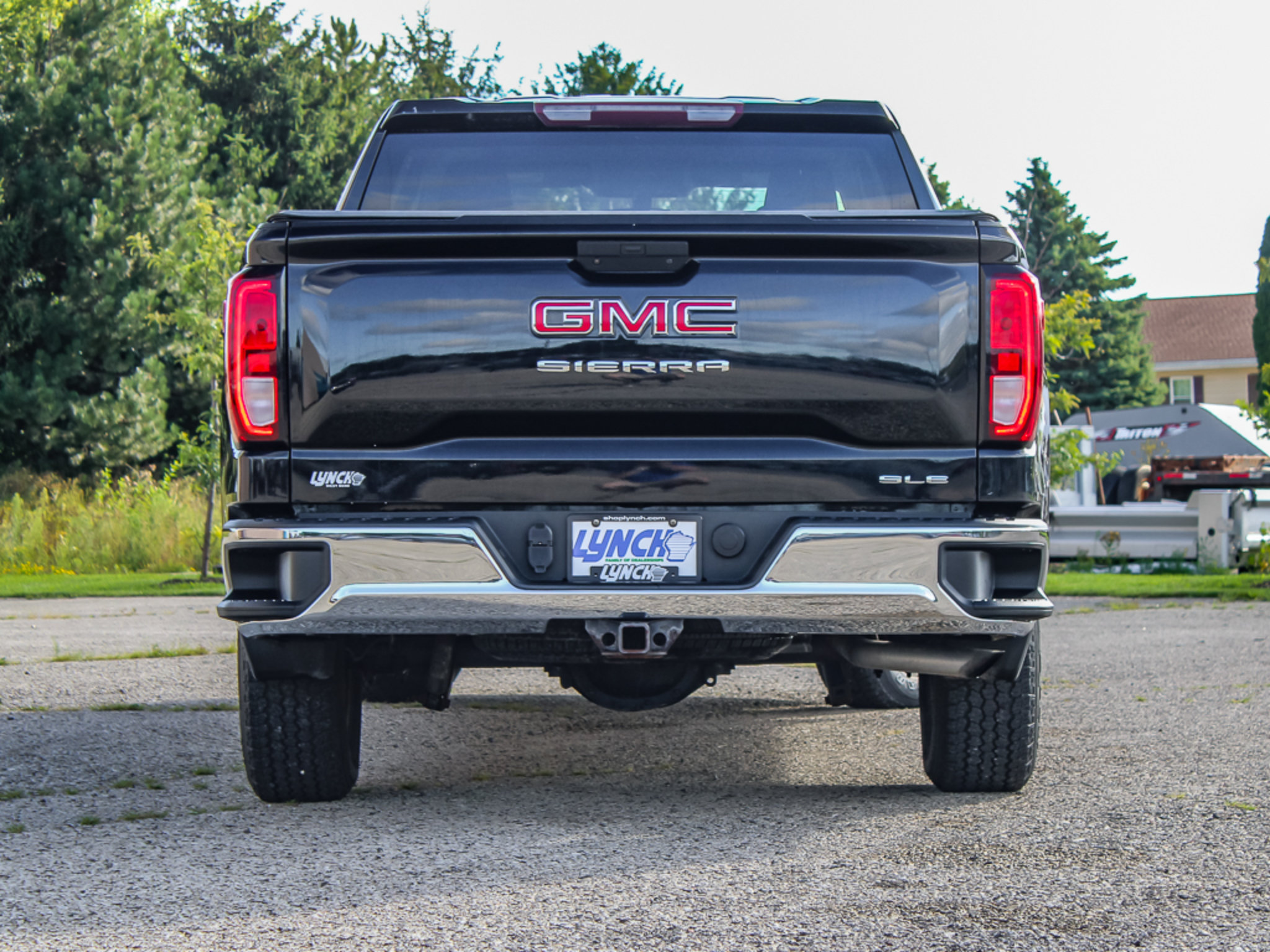 Used 2019 GMC Sierra 1500 SLE w/ SLE Value Package AWD/4WD image 3