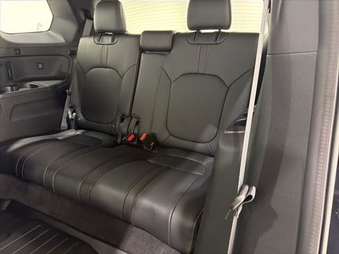 Used 2023 Honda Pilot TrailSport image 19