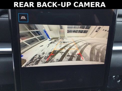 Used 2025 GMC Terrain Elevation image 16