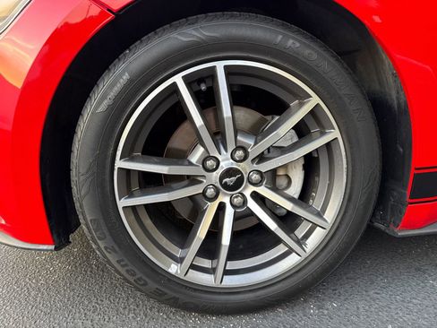 Used 2017 Ford Mustang Premium image 15