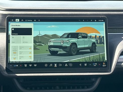 Used 2025 Rivian R1T Adventure image 15