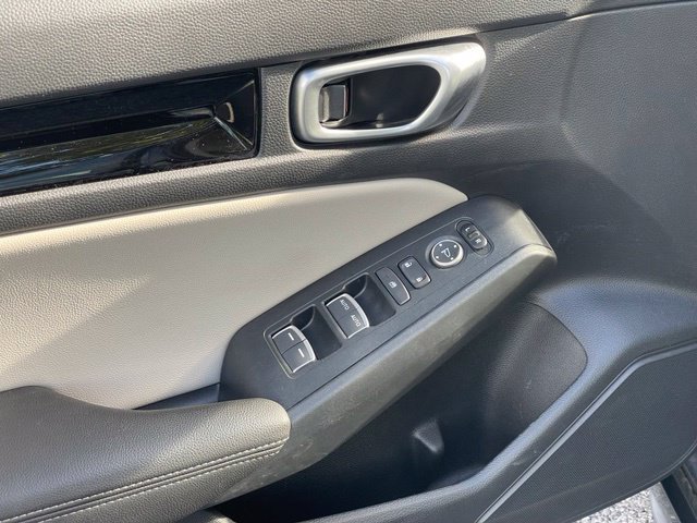 Used 2024 Honda Civic EX-L image 11