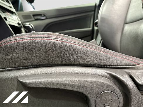 Used 2018 Hyundai Elantra Sport FWD image 20