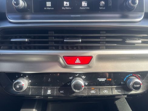 Used 2020 Kia Telluride LX image 21