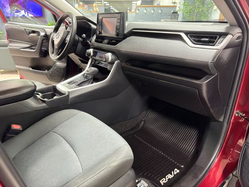 Used 2019 Toyota RAV4 XLE w/ All Weather Liner Package image 24