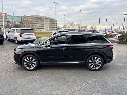 Certified 2022 Lincoln Corsair Reserve w/ Elements Package image 4