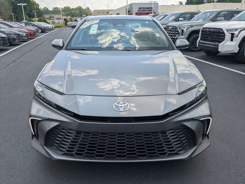New 2026 Toyota Camry SE FWD image 10