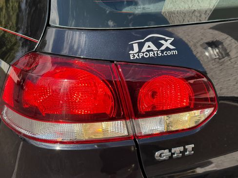 Used 2011 Volkswagen Golf 2-Door image 14