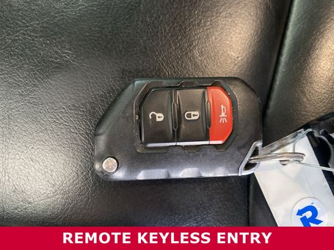 Used 2021 Jeep Wrangler Unlimited Sahara image 29