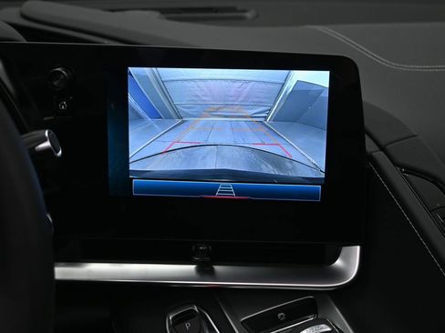 Used 2025 Chevrolet Corvette Stingray Coupe w/ Z51 Performance Package image 17