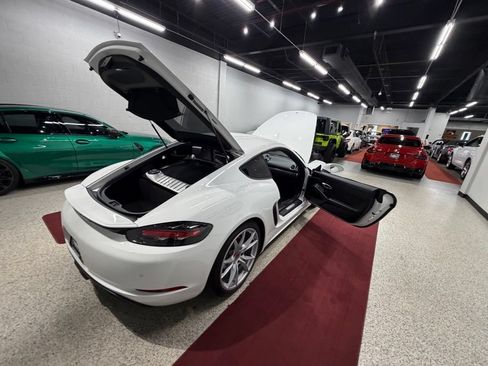 Used 2019 Porsche 718 Cayman S RWD image 48