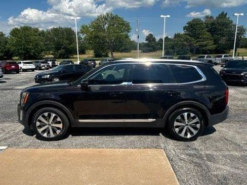 Used 2022 Kia Telluride EX w/ EX Premium Package FWD image 6