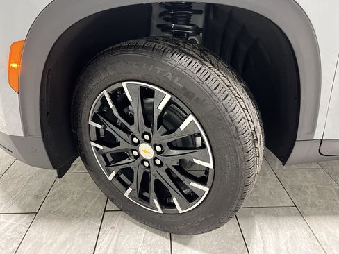 New 2026 Chevrolet Traverse LT w/ Sun and Wheel Package image 34