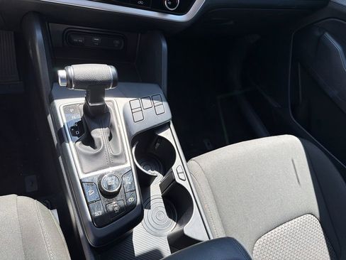 Used 2025 Kia Sportage LX FWD image 31