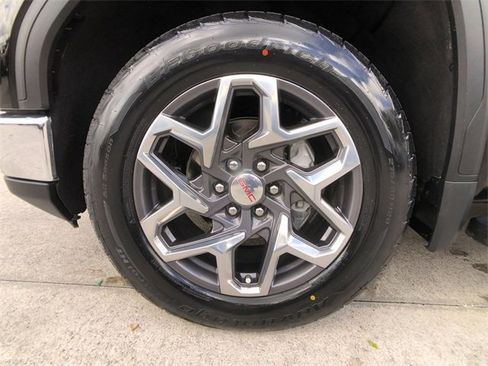 Certified 2023 GMC Sierra 1500 SLT w/ SLT Premium Package image 18