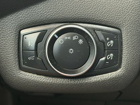 Used 2017 Ford Escape SE AWD/4WD image 18