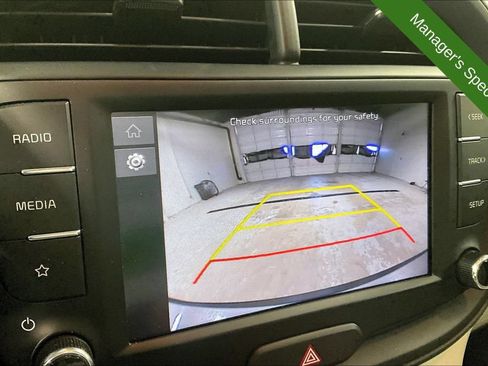 Used 2025 Kia Soul LX w/ LX Technology Package FWD image 27