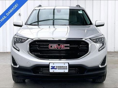 Used 2018 GMC Terrain SLE w/ Driver Convenience Package FWD image 3