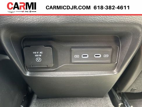 New 2026 Jeep Grand Cherokee Altitude AWD/4WD image 31