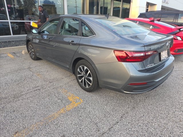 Used 2023 Volkswagen Jetta S FWD image 3