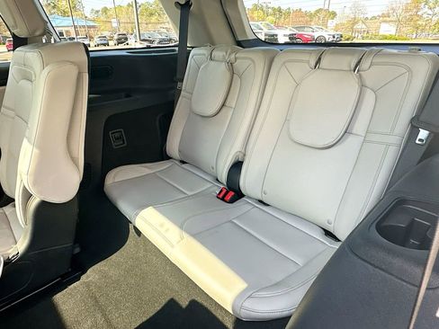 Certified 2025 Lincoln Aviator Reserve w/ Illumination Package RWD image 28