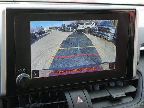 Used 2024 Toyota RAV4 LE image 17