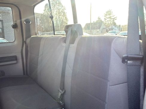 Used 2010 Ford F250 Lariat image 19