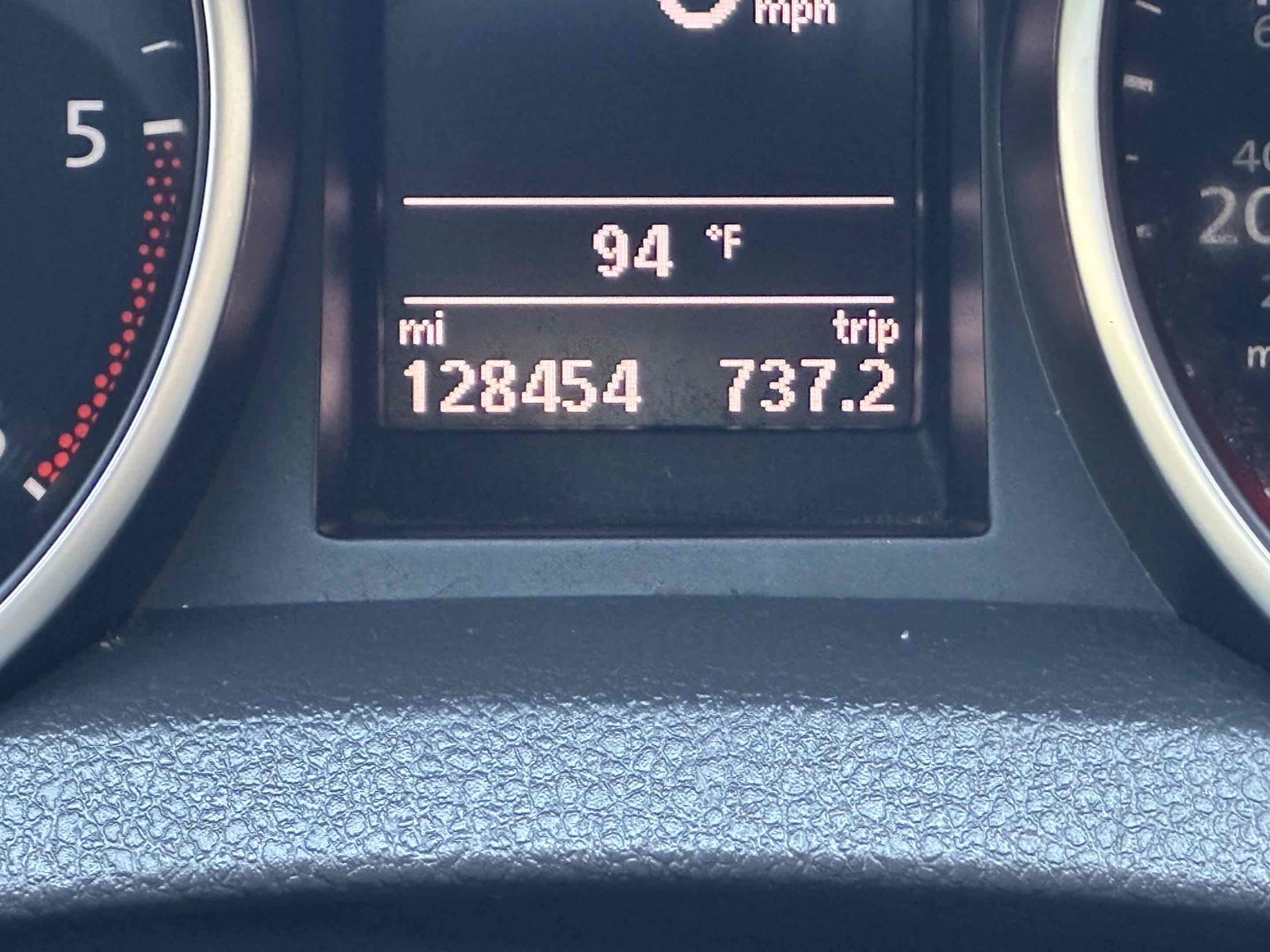 Used 2014 Volkswagen Jetta TDI FWD image 23