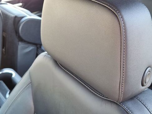 Used 2025 Chevrolet Tahoe Z71 image 13