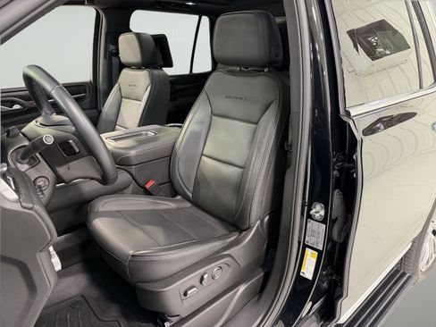 Used 2024 GMC Yukon Denali w/ Denali Reserve Package AWD/4WD image 11