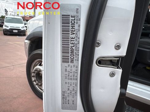 Used 2017 RAM 5500 SLT w/ Quick Order Package 29G SLT image 26