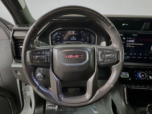 Used 2022 GMC Sierra 1500 AT4 w/ AT4 Premium Package image 18