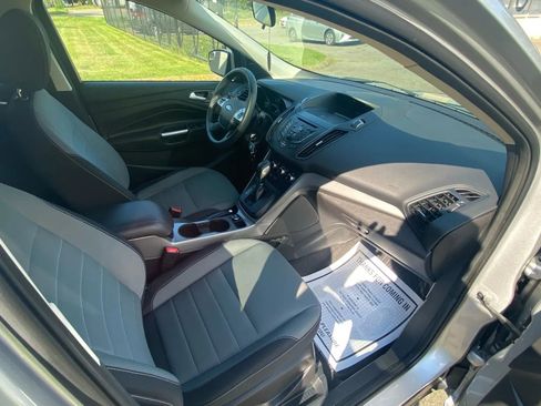 Used 2016 Ford Escape SE image 13