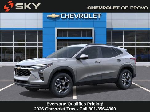 New 2026 Chevrolet Trax LT w/ Driver Confidence Package image 2