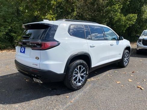 New 2026 GMC Acadia AT4 AWD/4WD image 5