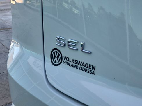 New 2026 Volkswagen Atlas Cross Sport SEL Premium R-Line image 10