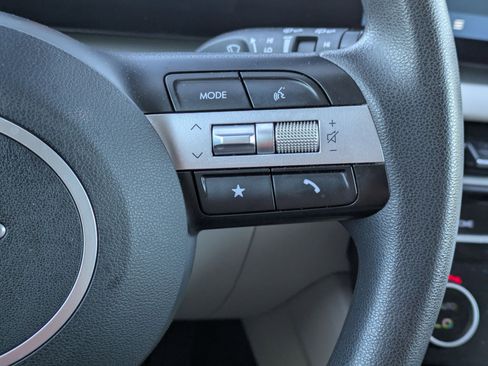 Certified 2025 Hyundai Tucson SEL FWD image 25