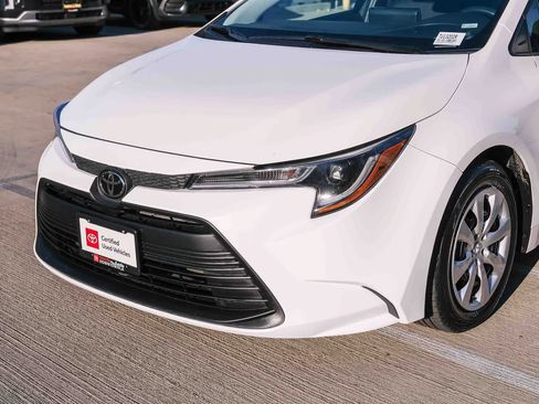 Certified 2024 Toyota Corolla LE FWD image 10