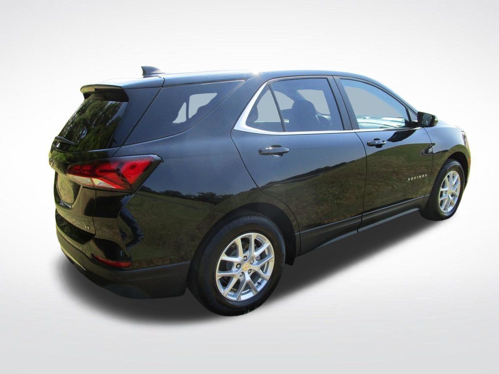 Used 2024 Chevrolet Equinox LT FWD image 10